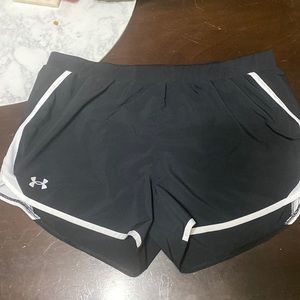 XL Under Armour Shorts